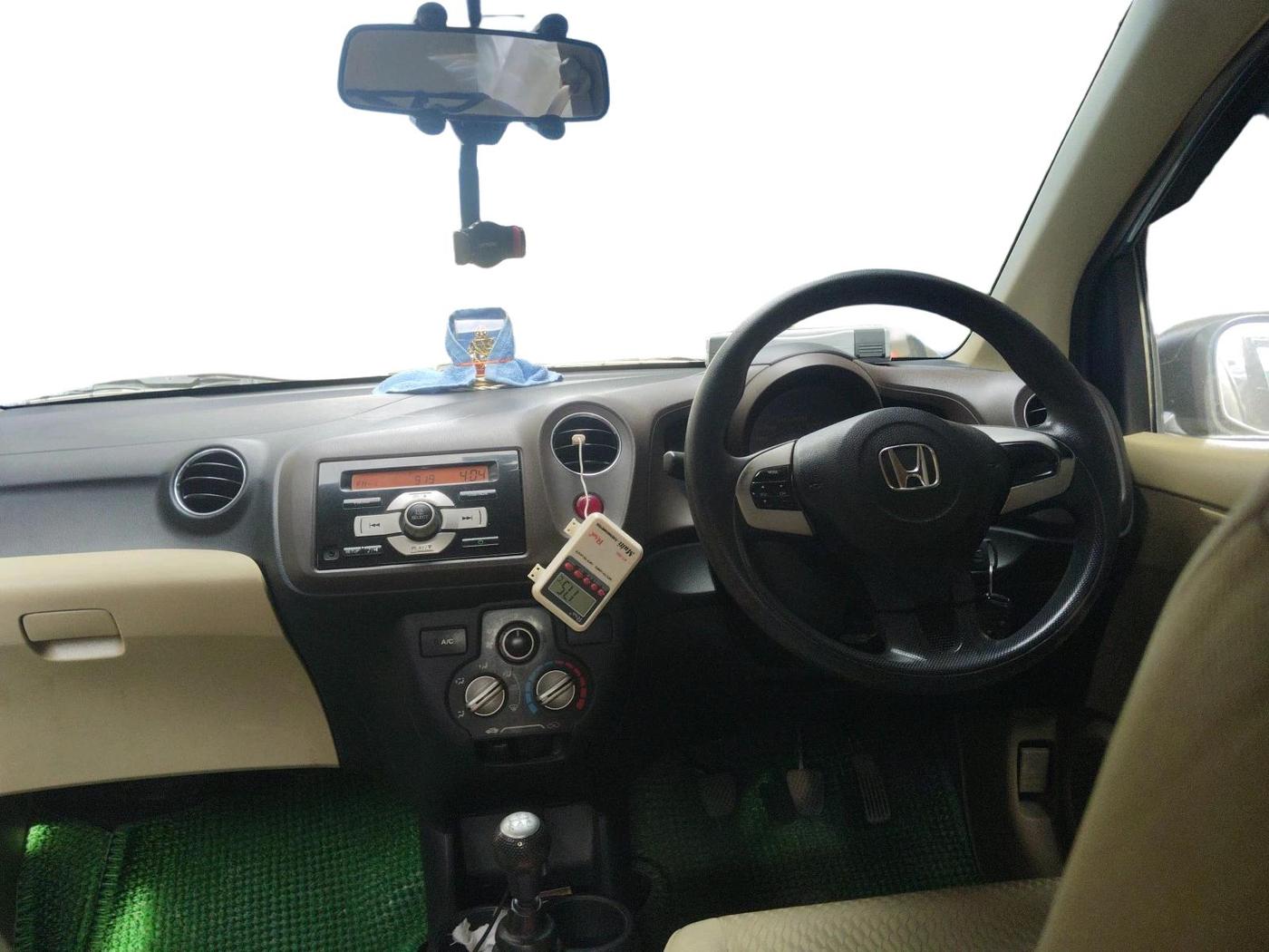 2014 Honda Amaze 1.2L I-VTEC S, Petrol, Manual, 64,546 km, interior