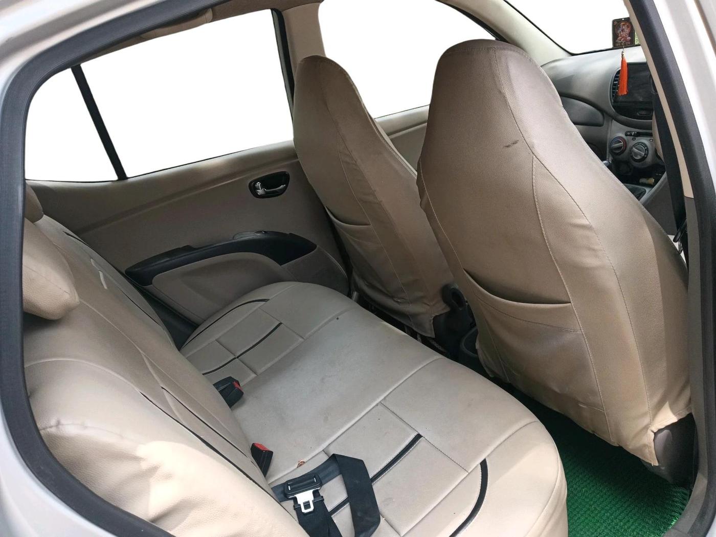 2013 Hyundai i10 SPORTZ 1.2, Petrol, Manual, 38,376 km, interior