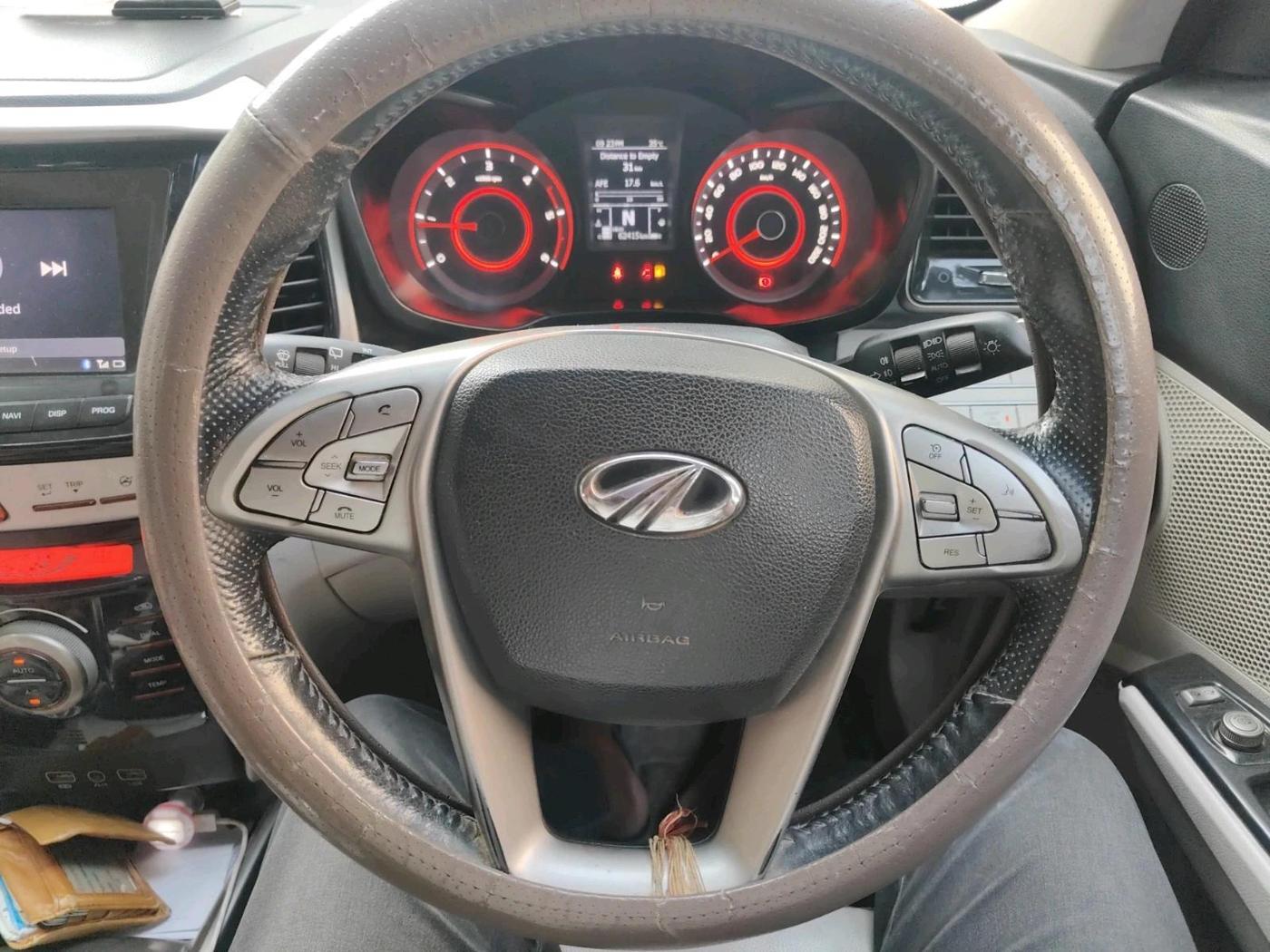 2020 Mahindra XUV300 W8 1.5 DIESEL, Diesel, Manual, 62,415 km, interior