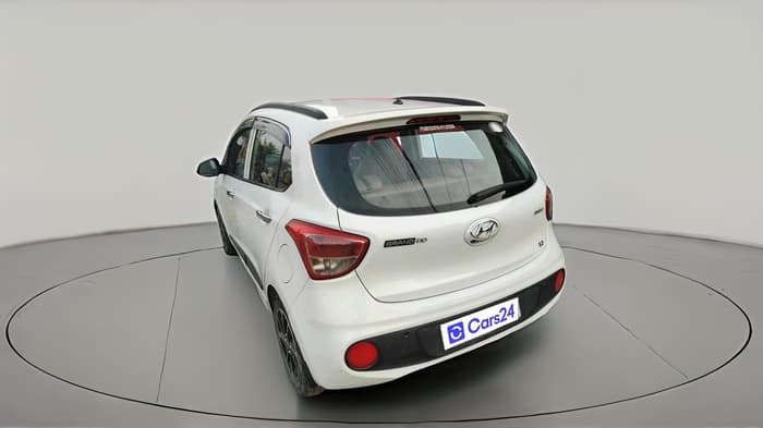 2017 Hyundai Grand i10 ASTA 1.2 KAPPA VTVT, CNG, Manual, 1,04,793 km, exterior