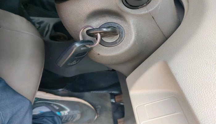 2014 Toyota Etios G, Petrol, Manual, 1,00,463 km, interior