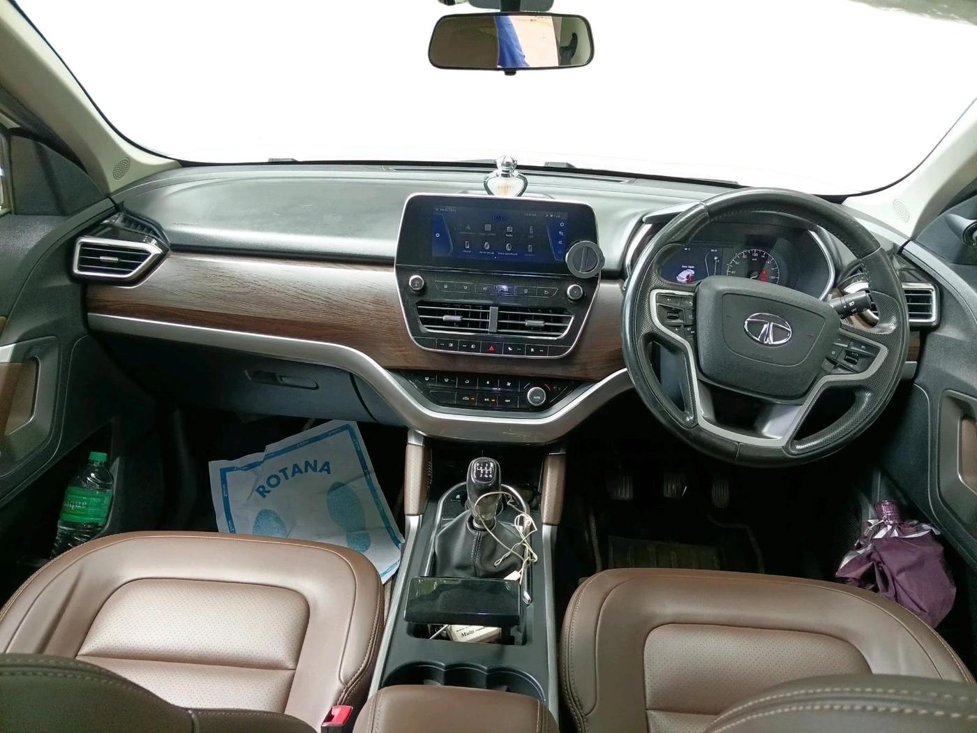 2019 Tata Harrier XZ 2.0L, Diesel, Manual, 1,49,602 km, interior