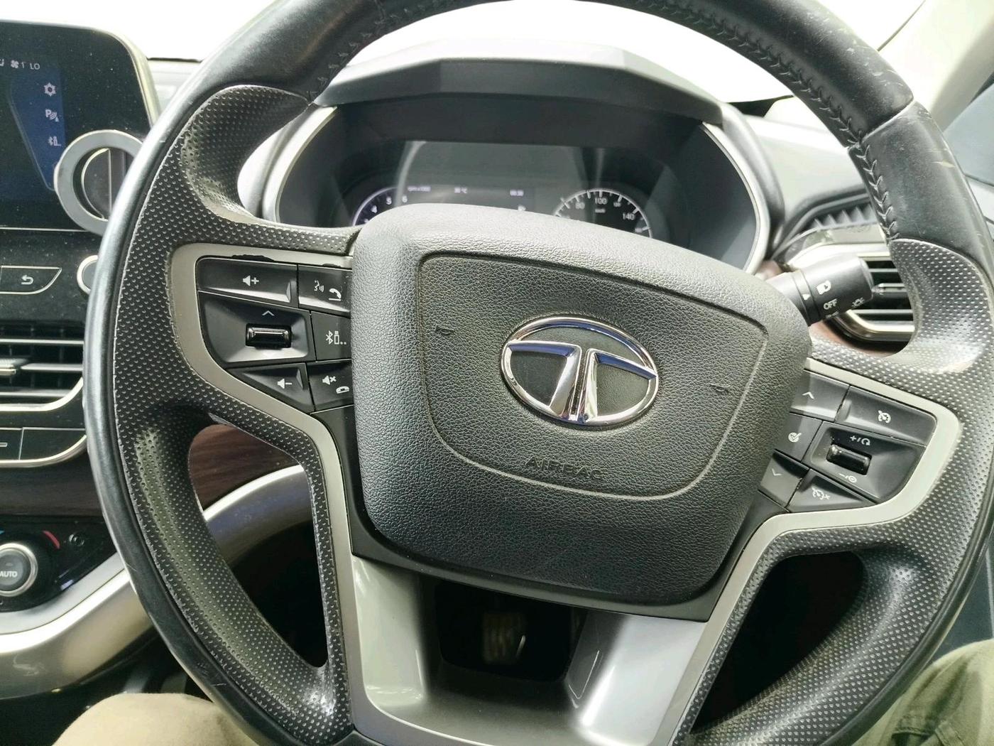 2019 Tata Harrier XZ 2.0L, Diesel, Manual, 1,49,602 km, interior