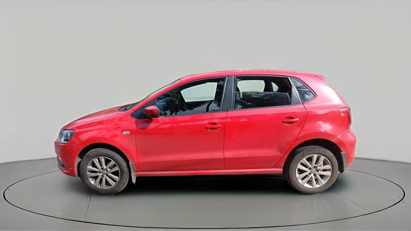 2015 Volkswagen Polo COMFORTLINE 1.5L, Diesel, Manual, 1,04,939 km, exterior