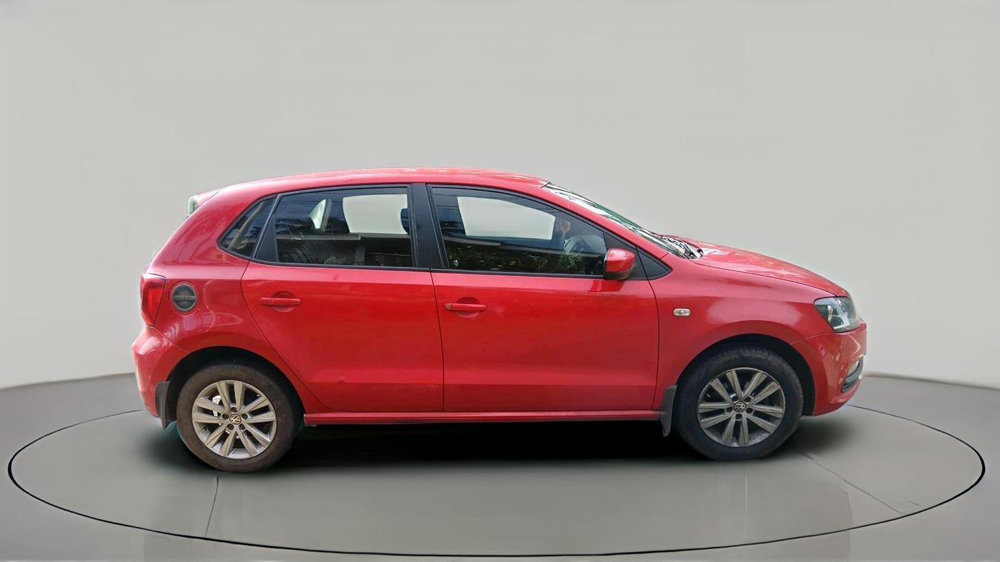 2015 Volkswagen Polo COMFORTLINE 1.5L, Diesel, Manual, 1,04,939 km, exterior