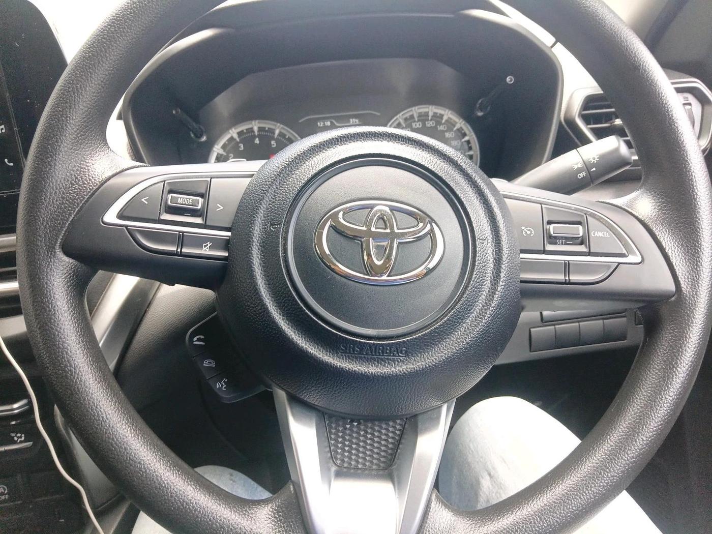 2023 Toyota URBAN CRUISER HYRYDER S AT NEO DRIVE, Petrol, Automatic, 27,345 km, interior