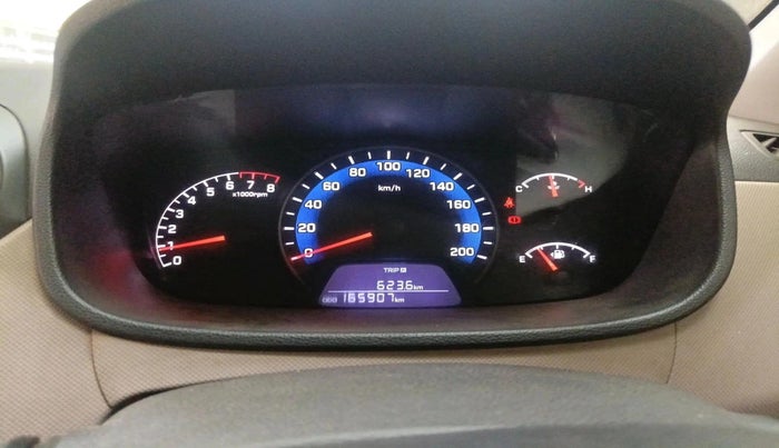 2014 Hyundai Xcent S 1.2, Petrol, Manual, 1,65,907 km, interior