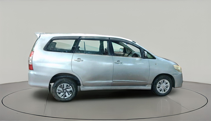 2015 Toyota Innova 2.5 GX 7 STR, Diesel, Manual, 3,01,037 km, exterior