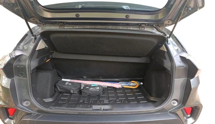 2021 Tata NEXON XMA PETROL, Petrol, Automatic, 82,521 km, exterior