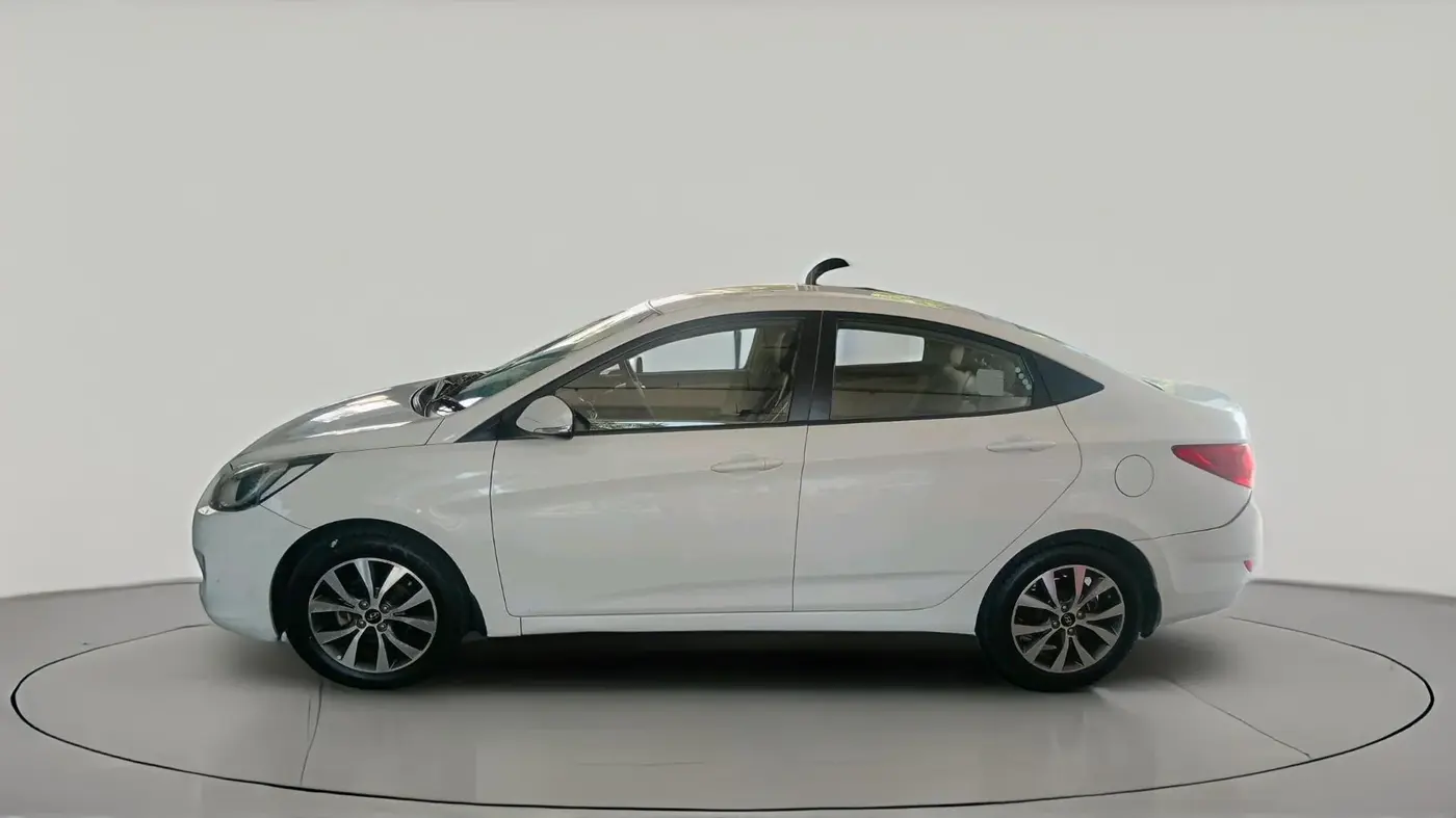 2013 Hyundai Verna FLUIDIC 1.6 VTVT SX, Petrol, Manual, 55,108 km, exterior