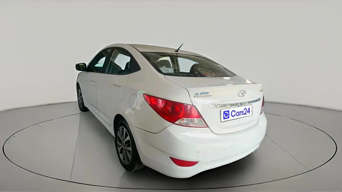 2013 Hyundai Verna FLUIDIC 1.6 VTVT SX, Petrol, Manual, 55,108 km, exterior