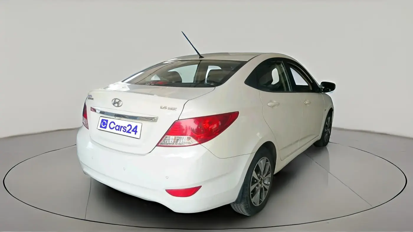 2013 Hyundai Verna FLUIDIC 1.6 VTVT SX, Petrol, Manual, 55,108 km, exterior