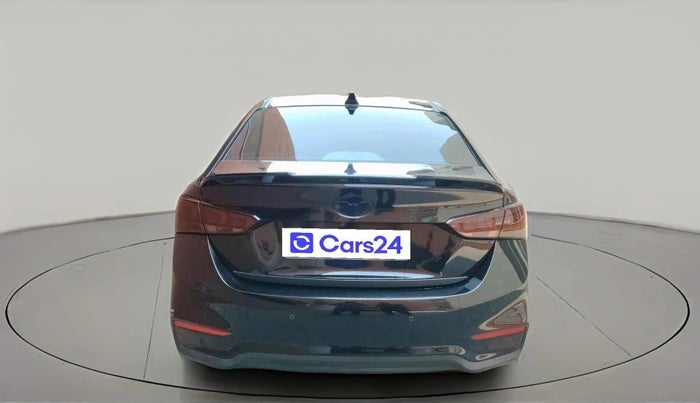 2018 Hyundai Verna 1.6 SX (O) CRDI MT, Diesel, Manual, 1,36,622 km, exterior