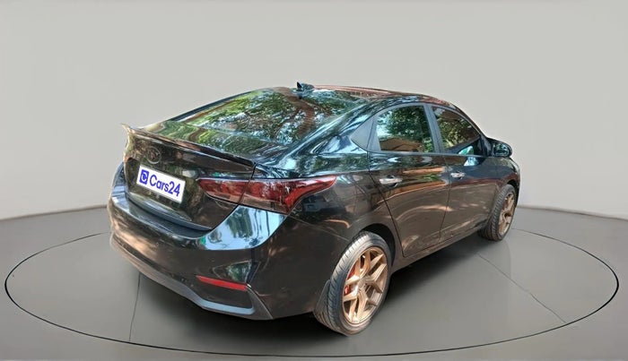 2018 Hyundai Verna 1.6 SX (O) CRDI MT, Diesel, Manual, 1,36,622 km, exterior