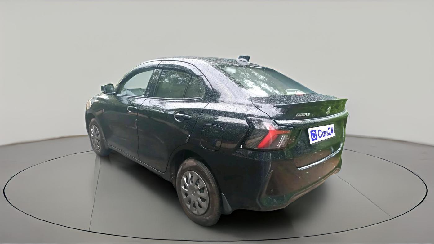 2026 Maruti Dzire VXi CNG, CNG, Manual, 9,376 km, exterior