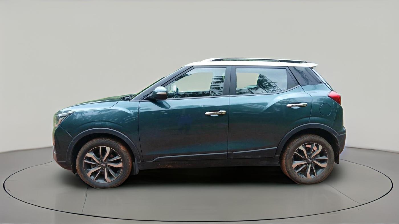 2019 Mahindra XUV300 W8 (O) 1.5 DIESEL, Diesel, Manual, 99,147 km, exterior