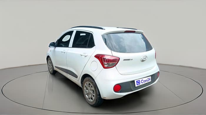2018 Hyundai Grand i10 MAGNA 1.2 KAPPA VTVT, Petrol, Manual, 1,00,178 km, exterior