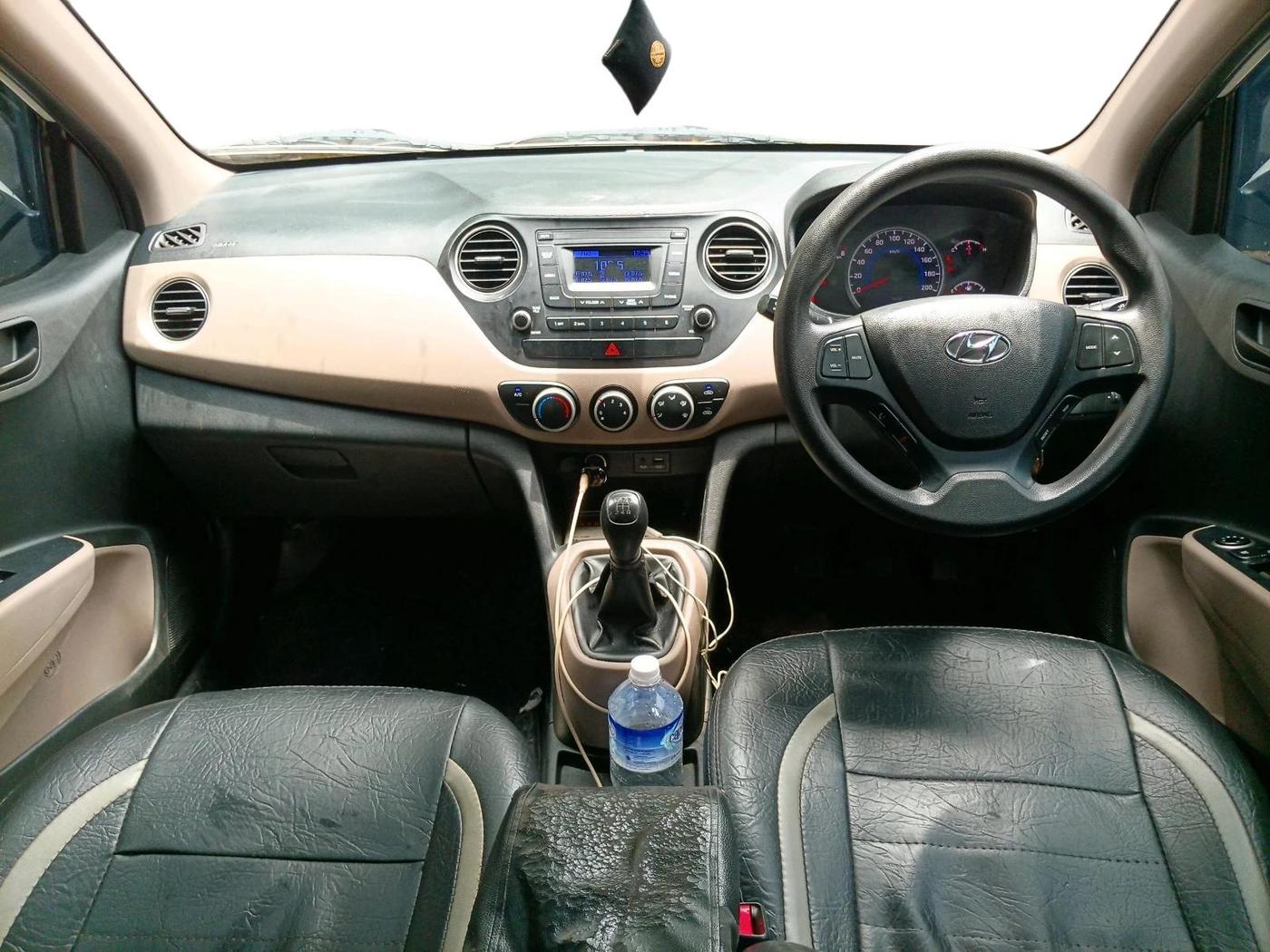 2018 Hyundai Grand i10 MAGNA 1.2 KAPPA VTVT, Petrol, Manual, 1,00,178 km, interior