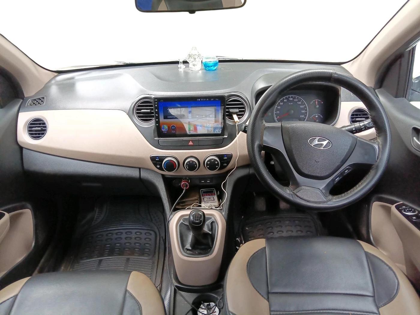 2013 Hyundai Grand i10 SPORTZ 1.2 KAPPA VTVT, Petrol, Manual, 63,822 km, interior