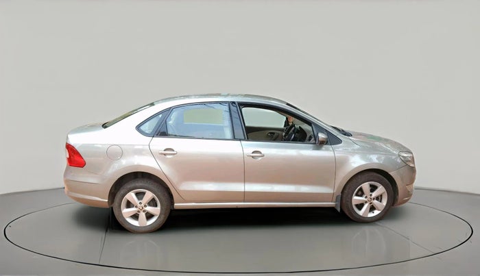 2016 Skoda Rapid AMBITION 1.6 MPI MT, Petrol, Manual, 67,773 km, exterior