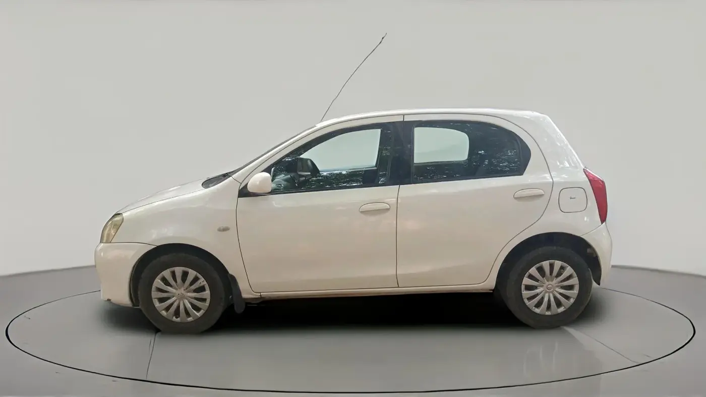 2012 Toyota Etios Liva GD, Diesel, Manual, 1,87,895 km, exterior