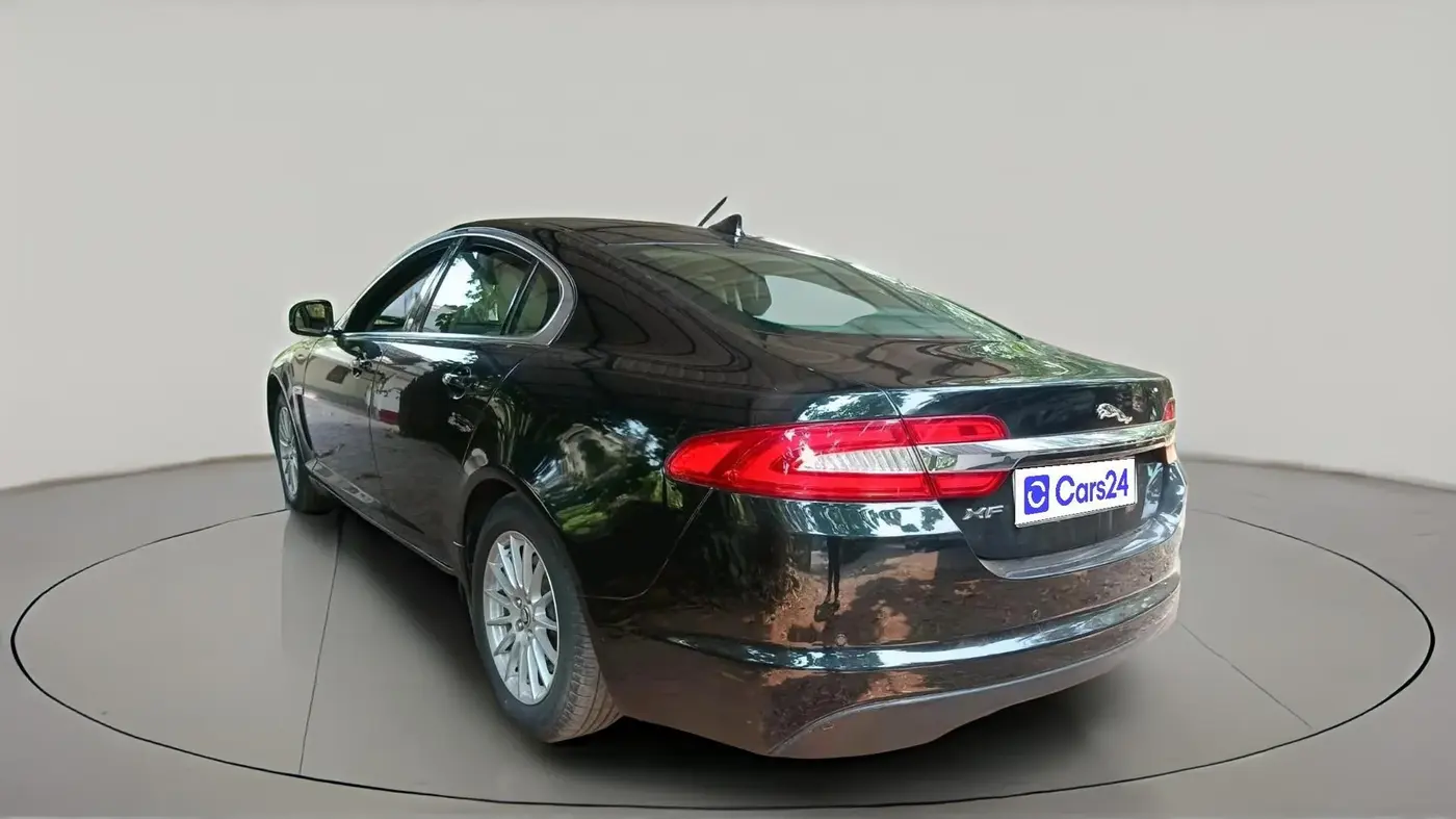 2013 Jaguar XF 2.2 DIESEL LUXURY, Diesel, Automatic, 1,18,473 km, exterior