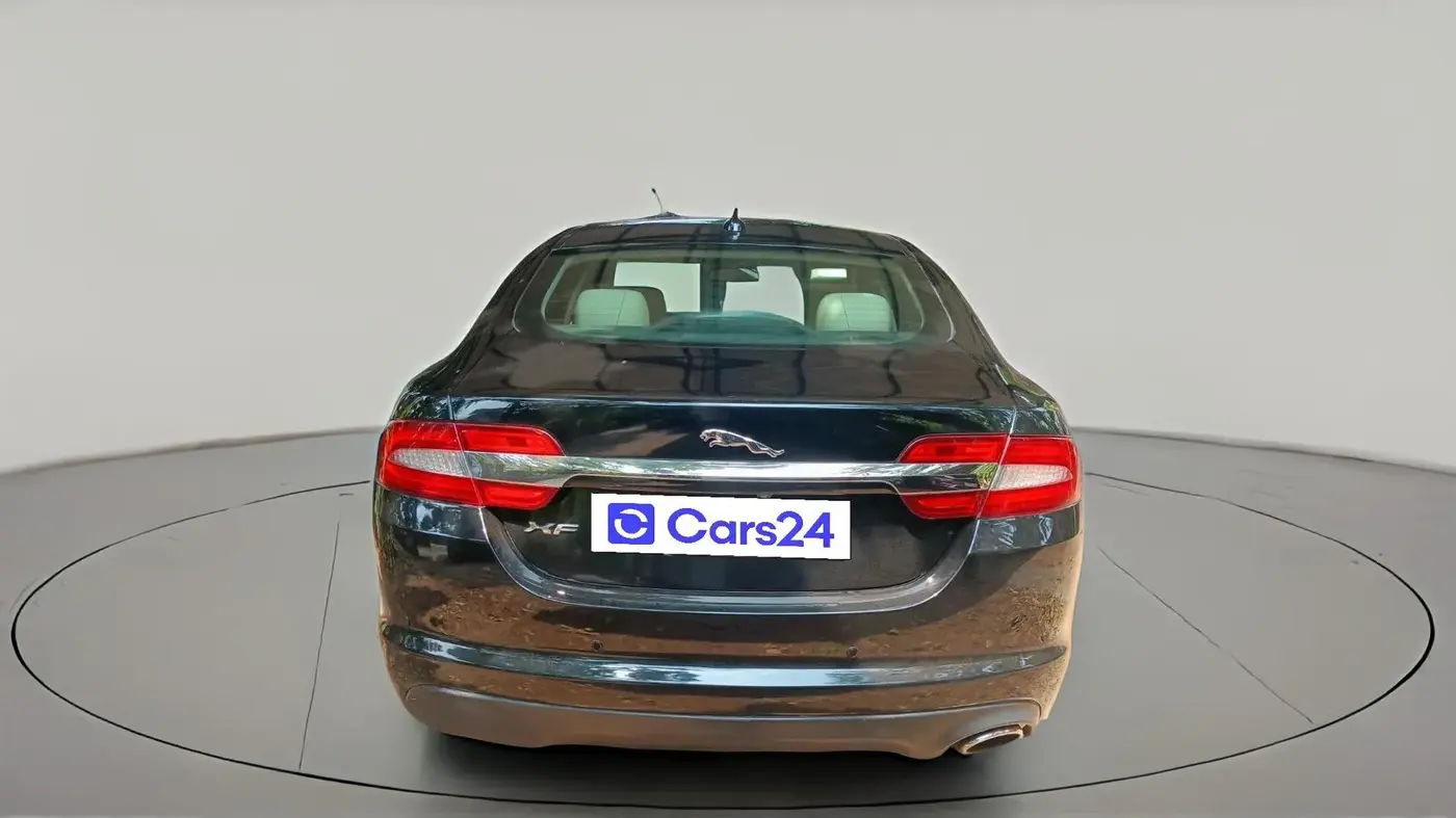 2013 Jaguar XF 2.2 DIESEL LUXURY, Diesel, Automatic, 1,18,473 km, exterior