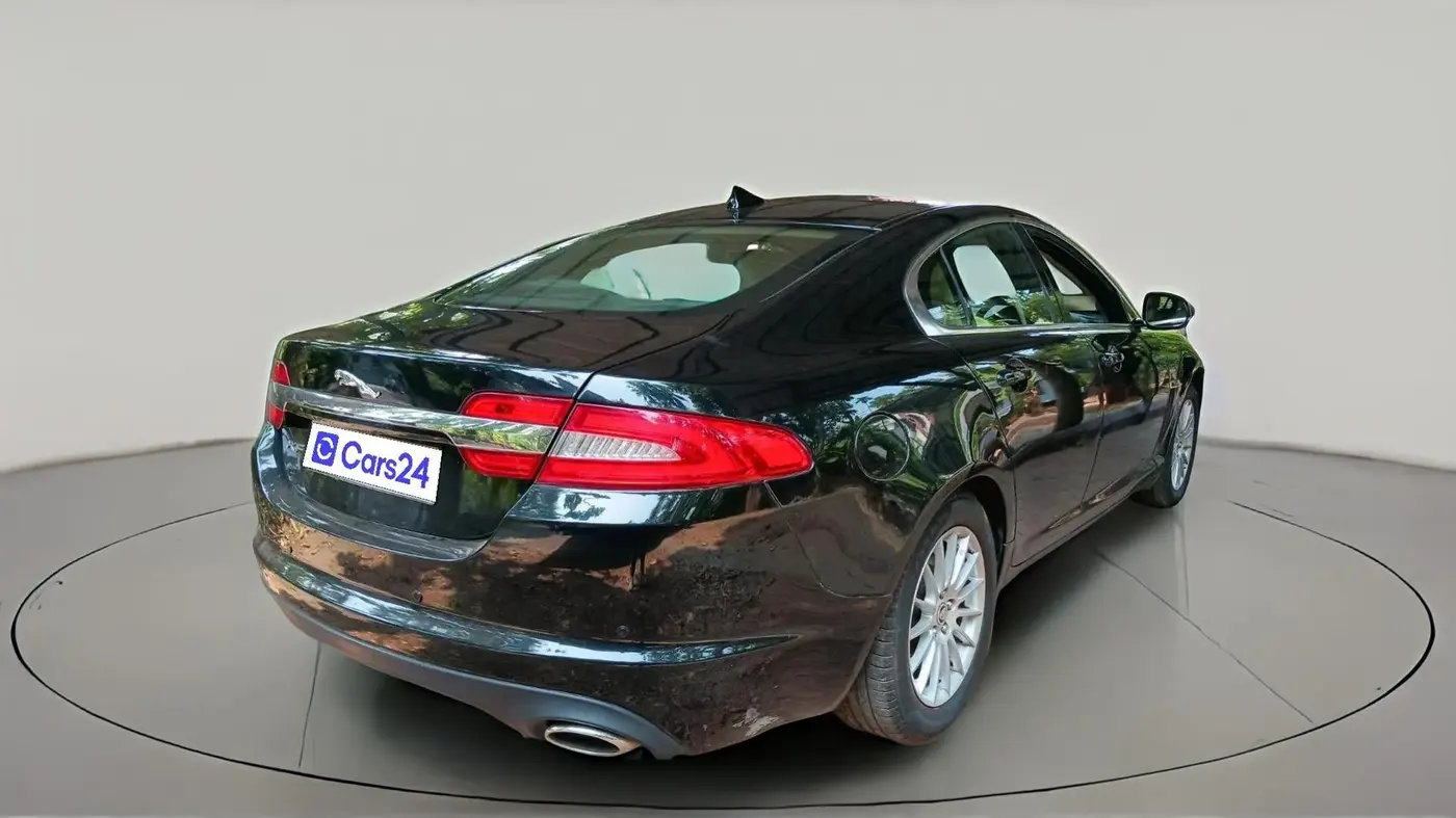 2013 Jaguar XF 2.2 DIESEL LUXURY, Diesel, Automatic, 1,18,473 km, exterior
