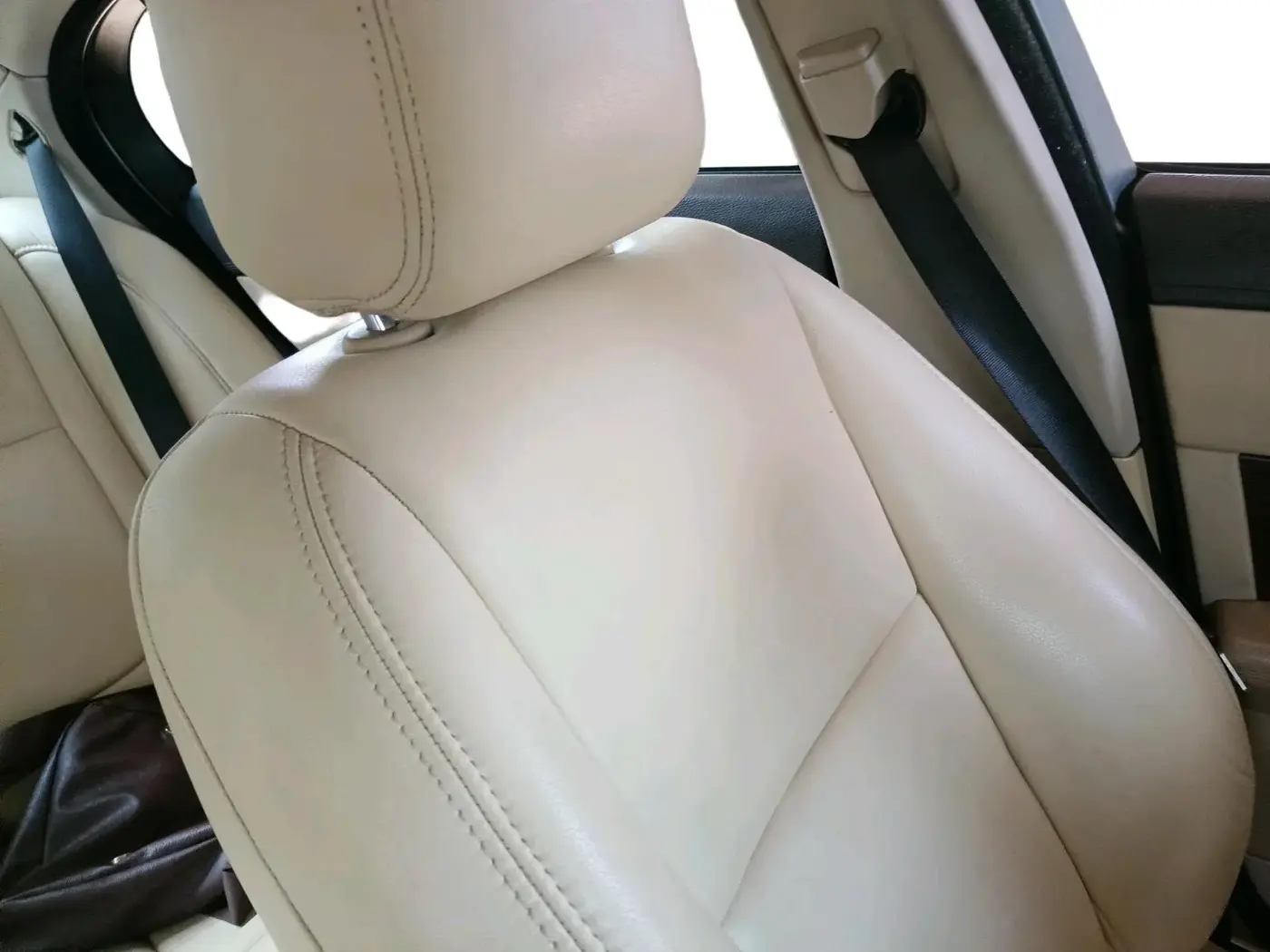 2013 Jaguar XF 2.2 DIESEL LUXURY, Diesel, Automatic, 1,18,473 km, interior