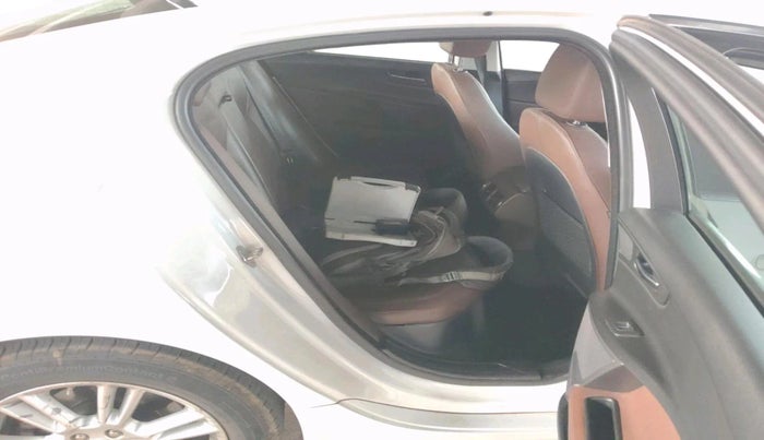 2018 Jaguar XE PORTFOLIO DIESEL, Diesel, Automatic, 1,27,434 km, interior