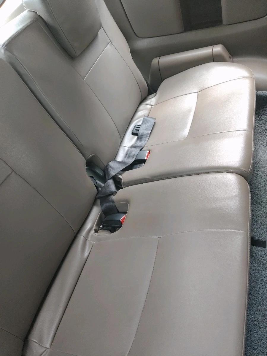 2015 Toyota Innova 2.5 GX 7 STR, Diesel, Manual, 2,06,261 km, interior