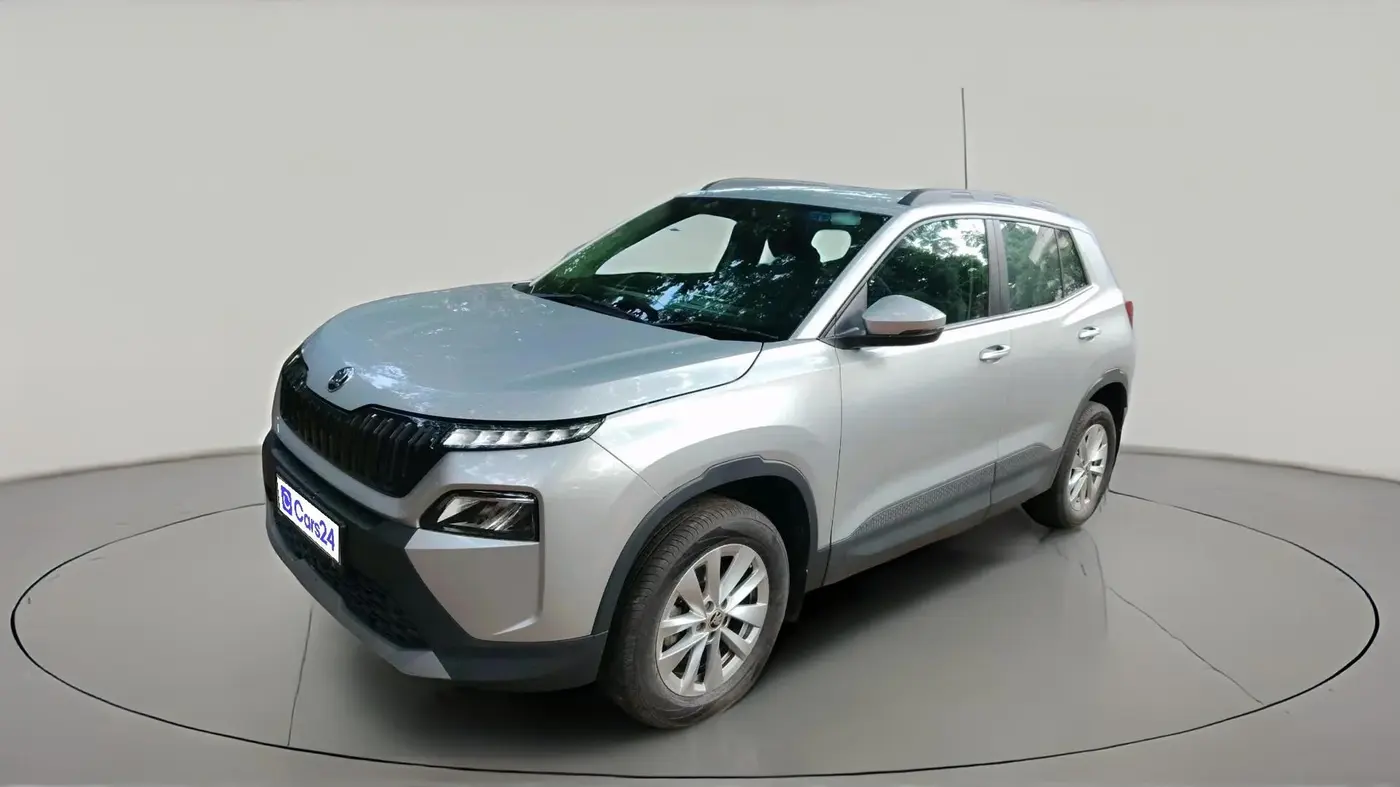 2025 Skoda Kylaq Signature AT, Petrol, Automatic, 7,051 km, exterior