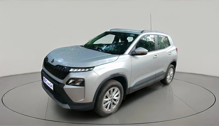 2025 Skoda Kylaq Signature AT, Petrol, Automatic, 7,051 km, exterior