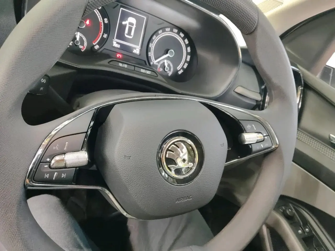 2025 Skoda Kylaq Signature AT, Petrol, Automatic, 7,051 km, interior