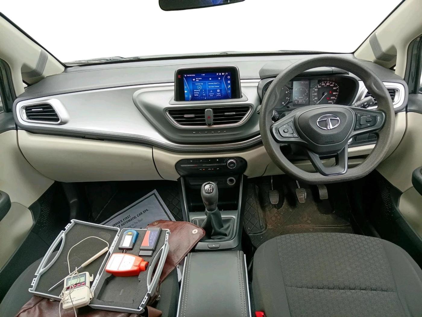 2021 Tata ALTROZ XT PETROL, Petrol, Manual, 80,914 km, interior