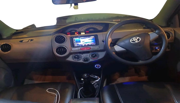 2011 Toyota Etios V, Petrol, Manual, 93,073 km, interior