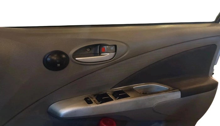 2011 Toyota Etios V, Petrol, Manual, 93,073 km, interior