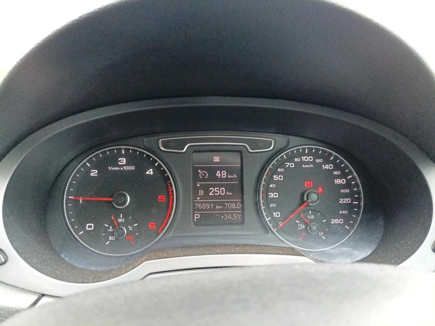 2014 Audi Q3 2.0 QUATTRO TDI AT, Diesel, Automatic, 76,891 km, interior