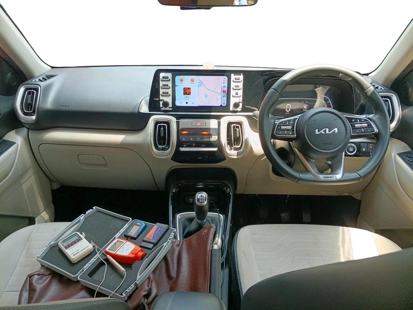 2024 KIA SONET HTX 1.5 DIESEL MT, Diesel, Manual, 23,111 km, interior