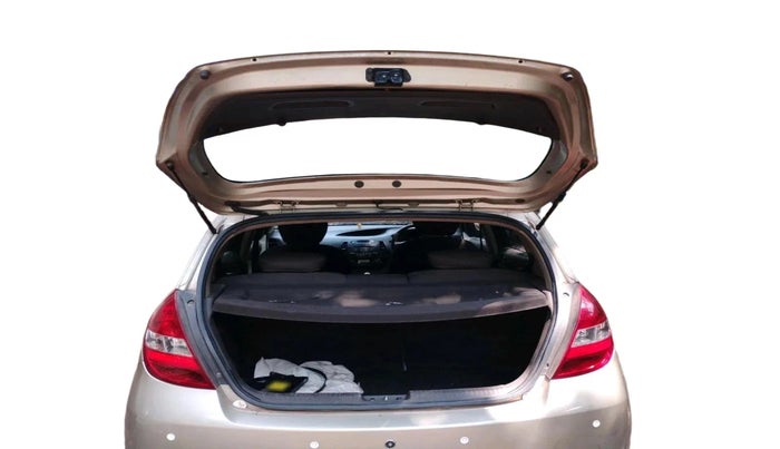 2010 Hyundai i20 ASTA 1.2, Petrol, Manual, 1,11,981 km, exterior