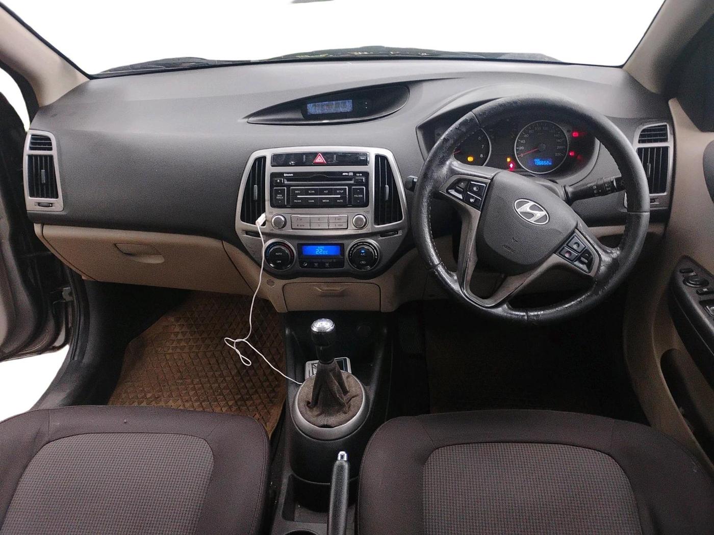 2012 Hyundai i20 SPORTZ 1.2, Petrol, Manual, 1,36,652 km, interior
