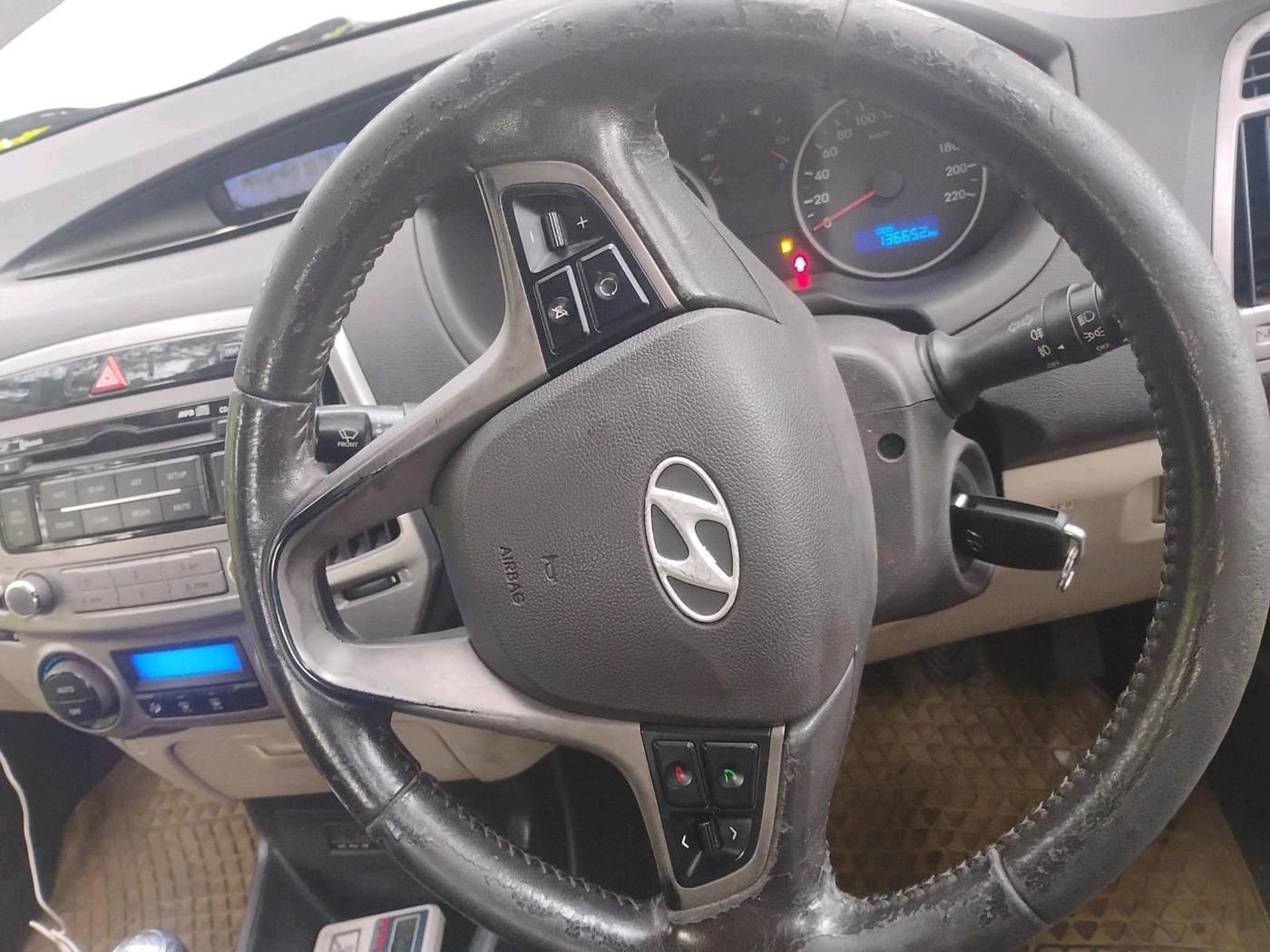 2012 Hyundai i20 SPORTZ 1.2, Petrol, Manual, 1,36,652 km, interior