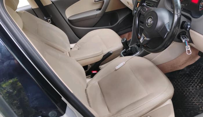 2012 Volkswagen Vento HIGHLINE DIESEL 1.6, Diesel, Manual, 1,54,755 km, interior