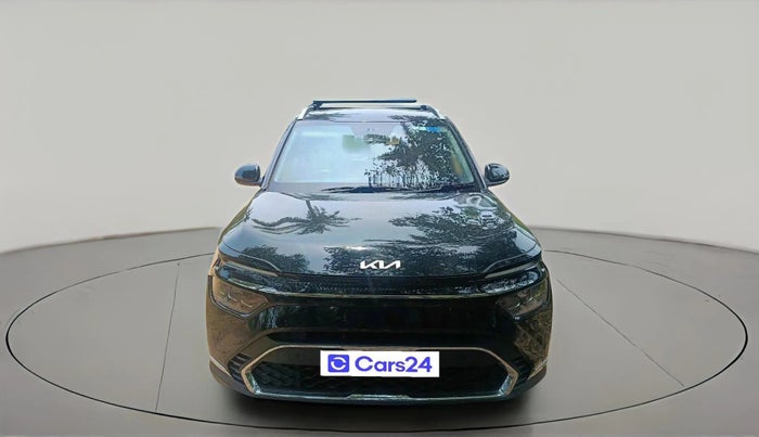 2023 KIA CARENS LUXURY PLUS 1.4 PETROL DCT 7 STR, Petrol, Automatic, 27,196 km, exterior
