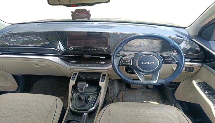 2023 KIA CARENS LUXURY PLUS 1.4 PETROL DCT 7 STR, Petrol, Automatic, 27,196 km, interior