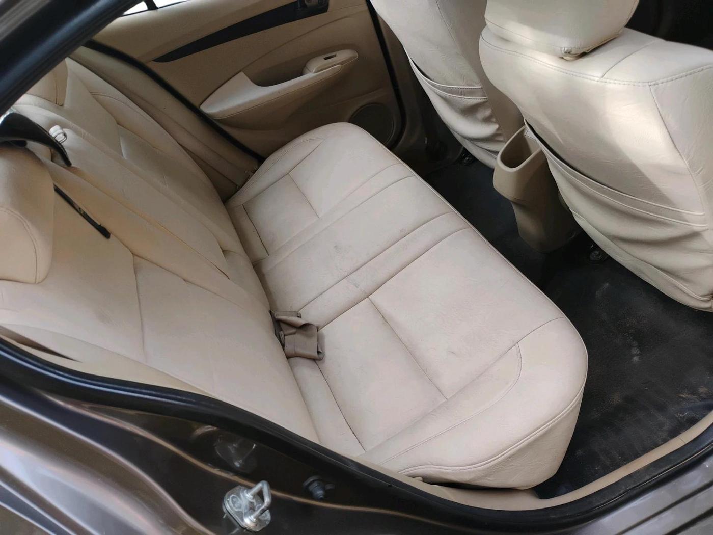 2013 Honda City 1.5L I-VTEC S MT, Petrol, Manual, 1,67,889 km, interior