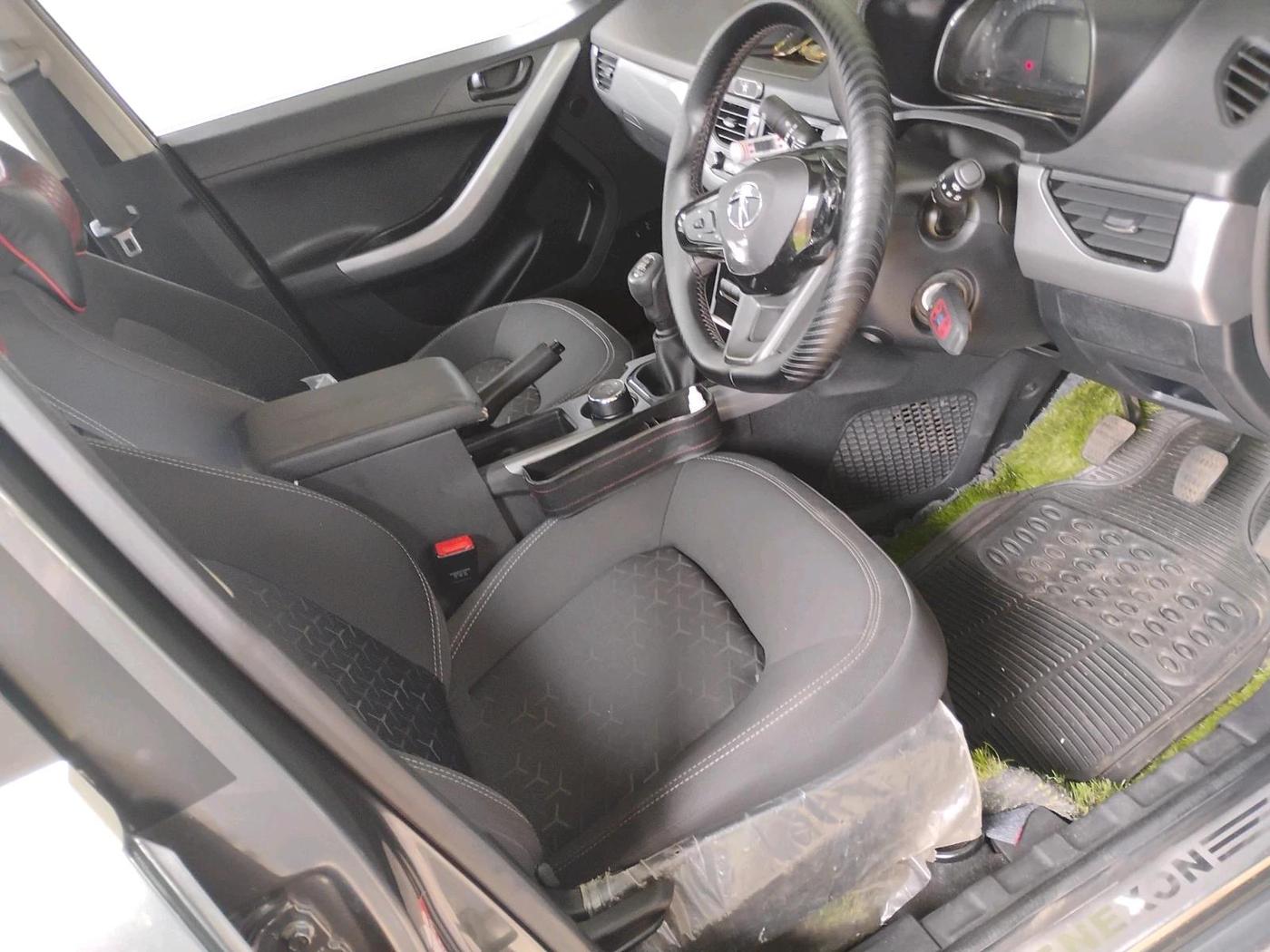 2022 Tata NEXON XM SUNROOF DIESEL, Diesel, Manual, 25,542 km, interior