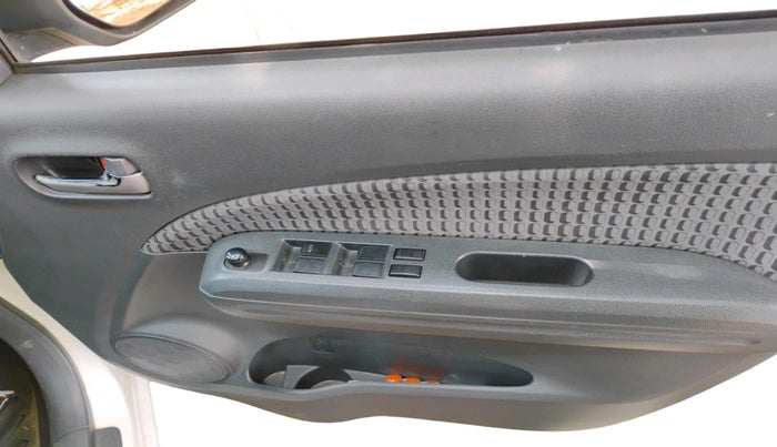 2015 Maruti Ritz ZXI, Petrol, Manual, 1,02,995 km, interior