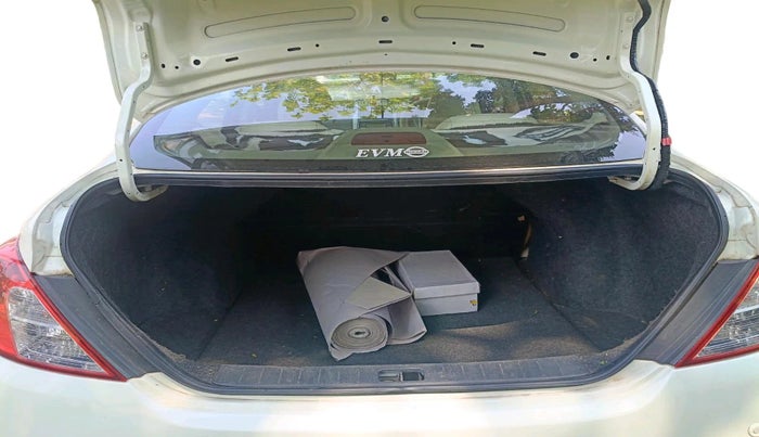 2014 Nissan Sunny XL, Petrol, Manual, 61,311 km, exterior