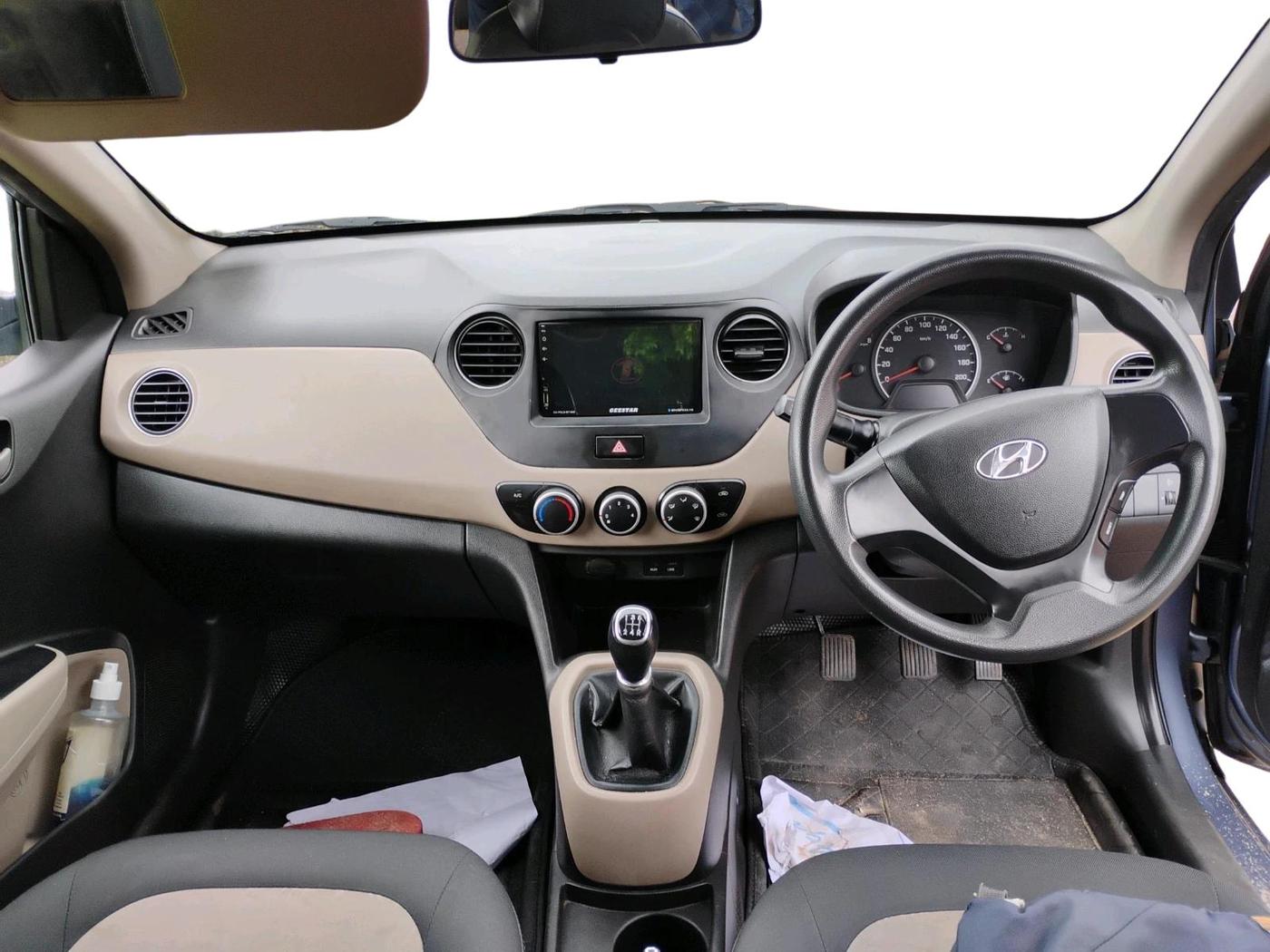 2013 Hyundai Grand i10 SPORTZ 1.2 KAPPA VTVT, Petrol, Manual, 1,20,112 km, interior